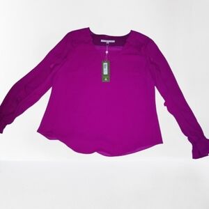 NWT Trina Turk Pink Owl Top Medium NWT – Ruffled Sleeves, Feminine V-Neck